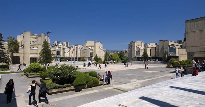 Kirili Metodi Üniversitesi - Üsküp Üniversitesi